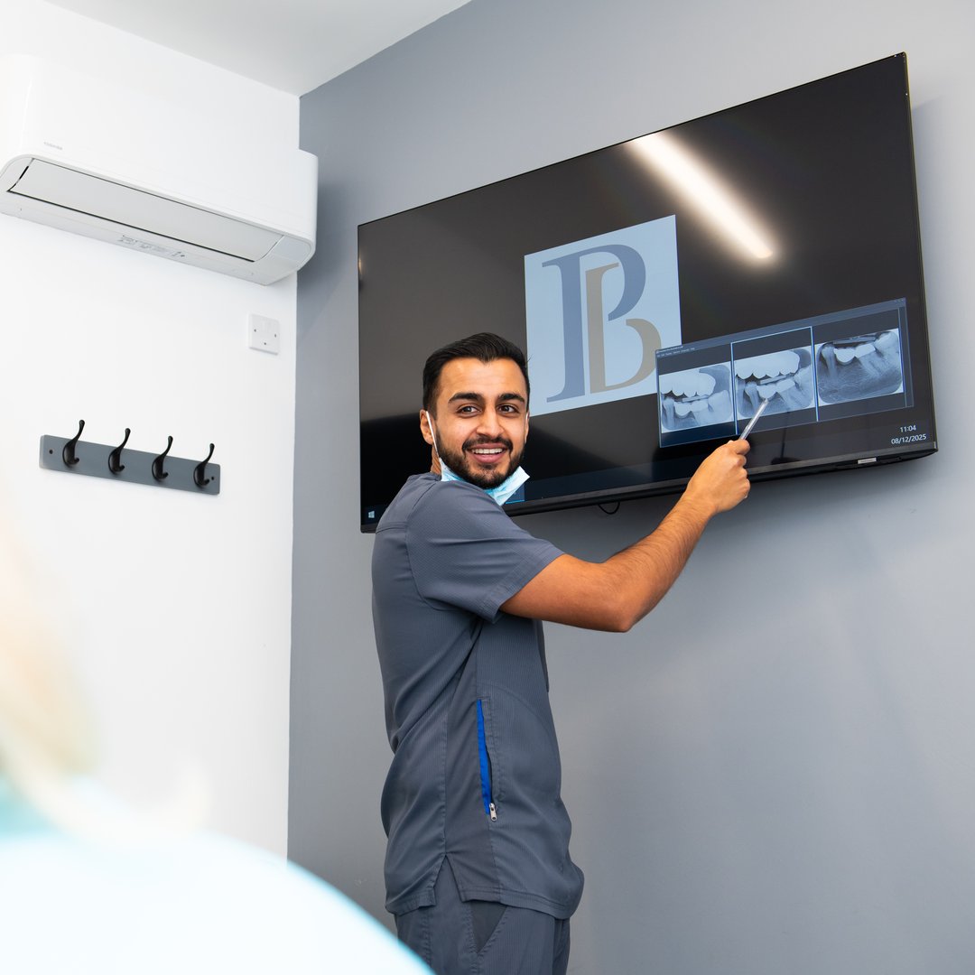 $variable({"type":"content","value":{"name":"post_title","settings":{"before":"","after":" Bromley"}}})$